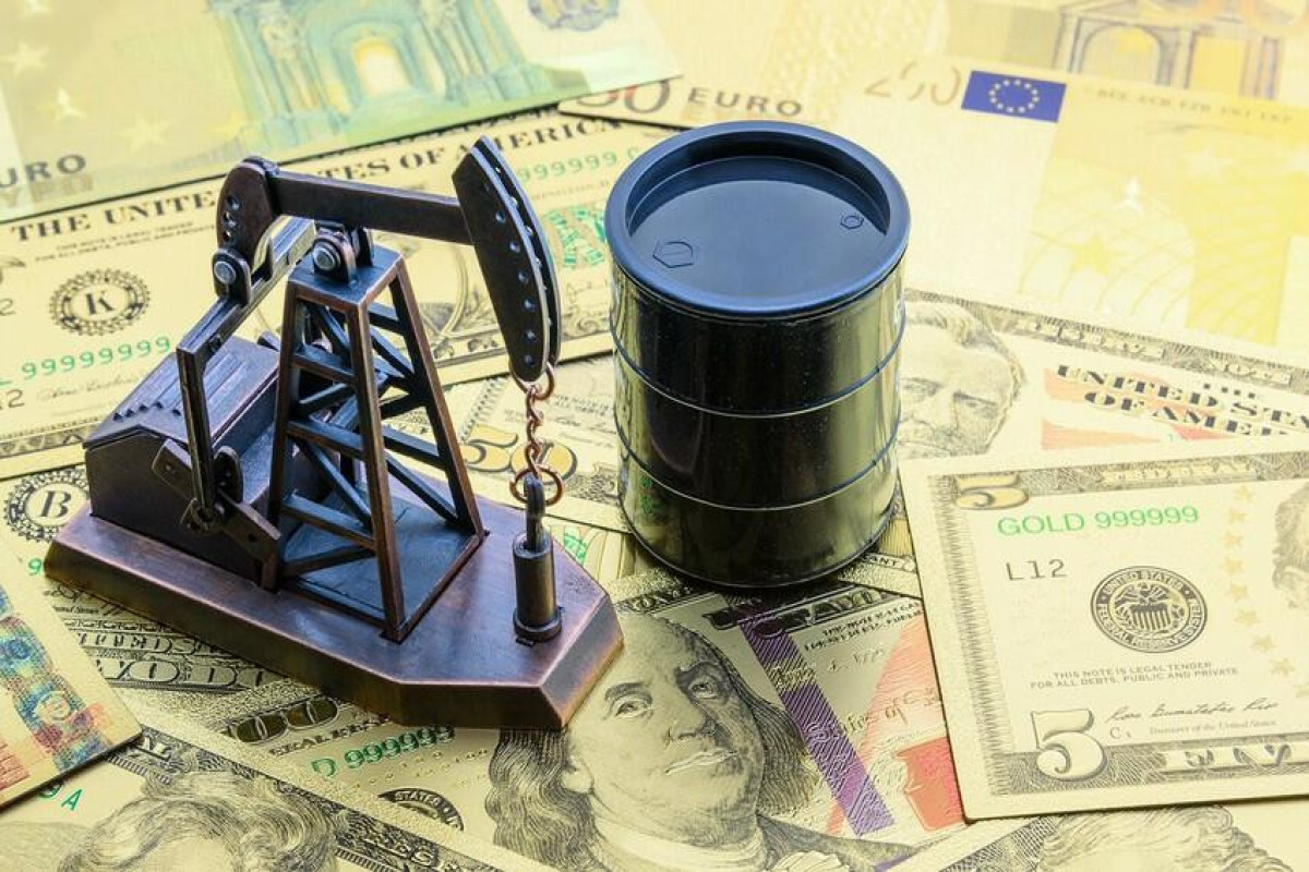 Обнародована средняя экспортная цена нефти в госбюджете на следующий год