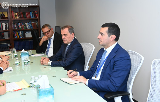 Ceyhun Bayramov Yəhudi Təşkilatlarının Koalisiyasının nümayəndələri ilə görüşüb
