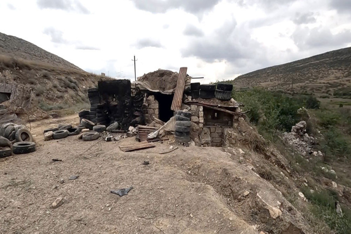 Кадры оставленной боевой позиции близ села Джанъятаг Тертерского района-ВИДЕО 