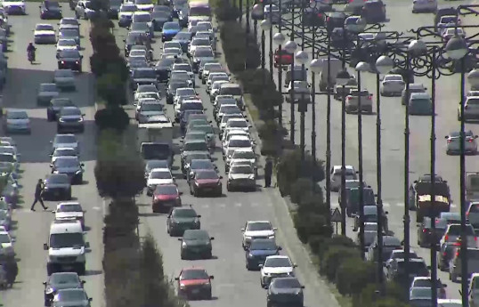 Bakıda yol qəzası sıxlığa səbəb olub - FOTO 