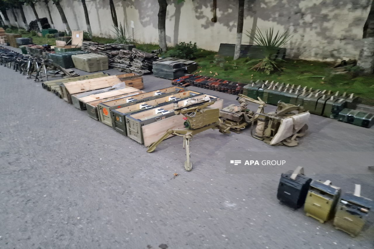 Arms and ammunition confiscated during anti-terrorist measures carried out by Azerbaijan shown to foreign military attachés-PHOTO -VIDEO 