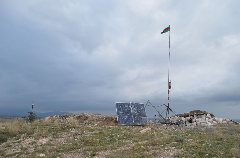 Xocavənd rayonunun Qarakənd yaşayış məntəqəsi yaxınlığında tərk edilmiş döyüş mövqeyi aşkar edilib - VİDEO 