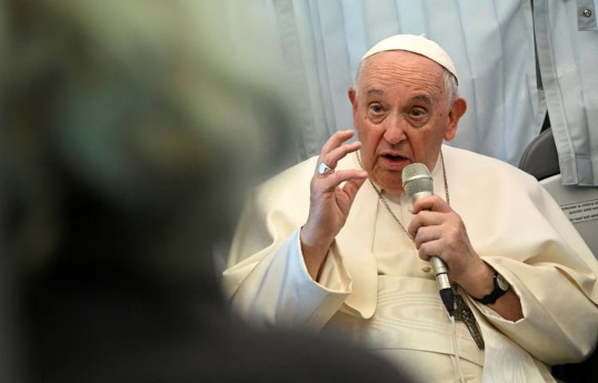 Pope says countries should not "play games" with Ukraine on arms aid