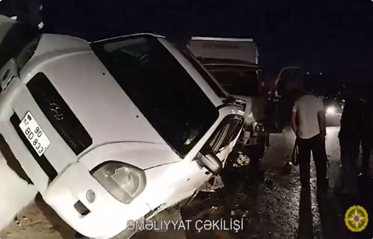 Sabunçuda yük maşını ilə minik avtomobili toqquşub, 1 nəfər xəsarət alıb - YENİLƏNİB  - VİDEO 