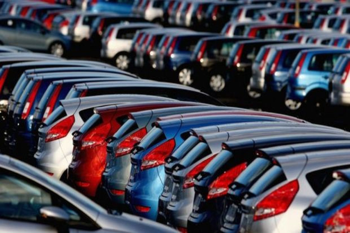 Реэкспорт автомобилей из Грузии в Азербайджан вырос на $100 млн