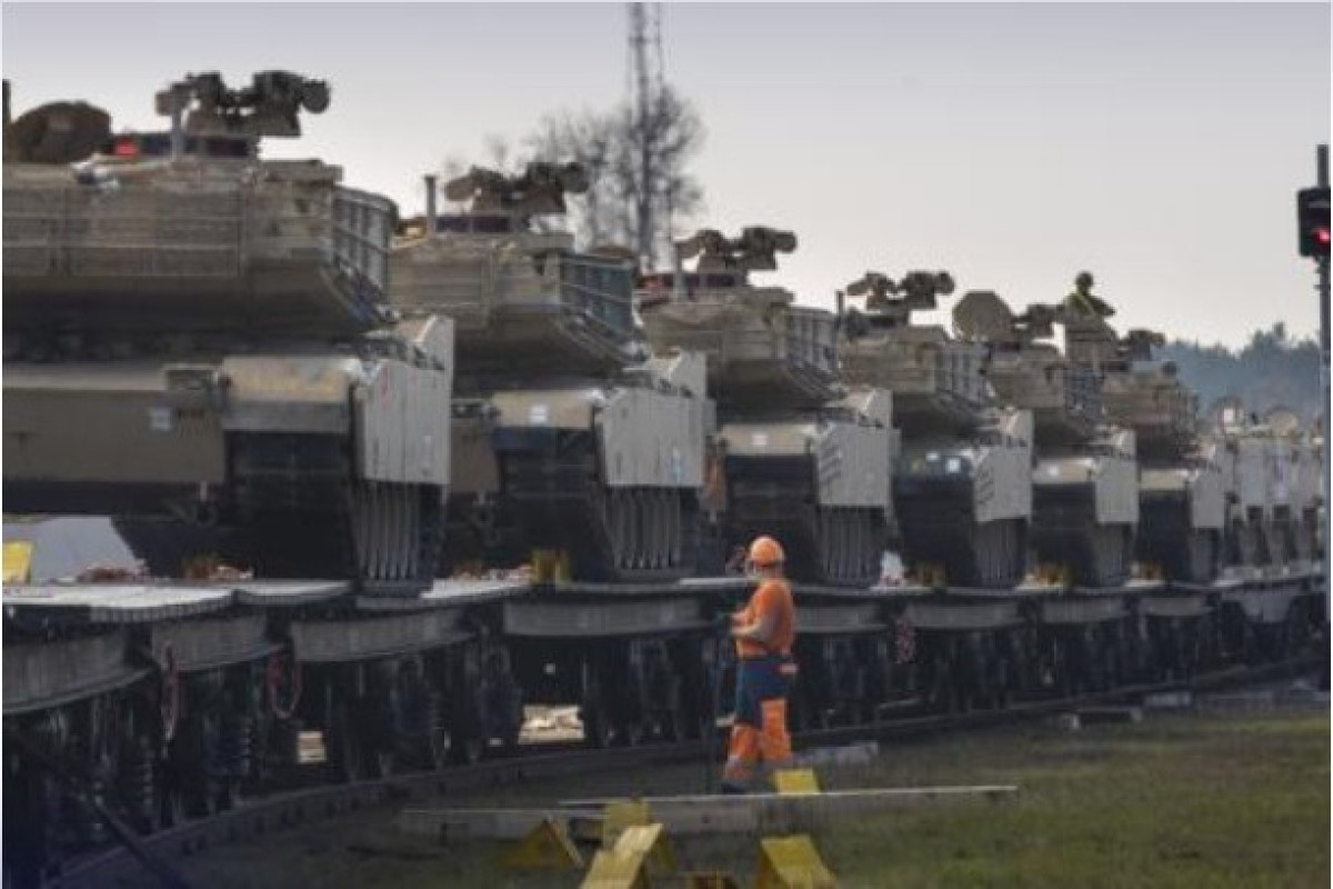 ABŞ-ın “Abrams” tanklarının ilk partiyası Ukraynaya vaxtından əvvəl çatdırılıb