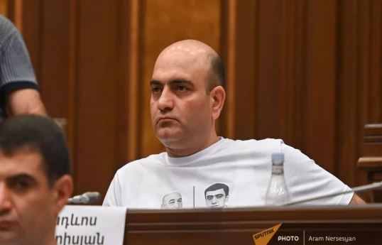 Ermənistanda deputat saxlanılıb