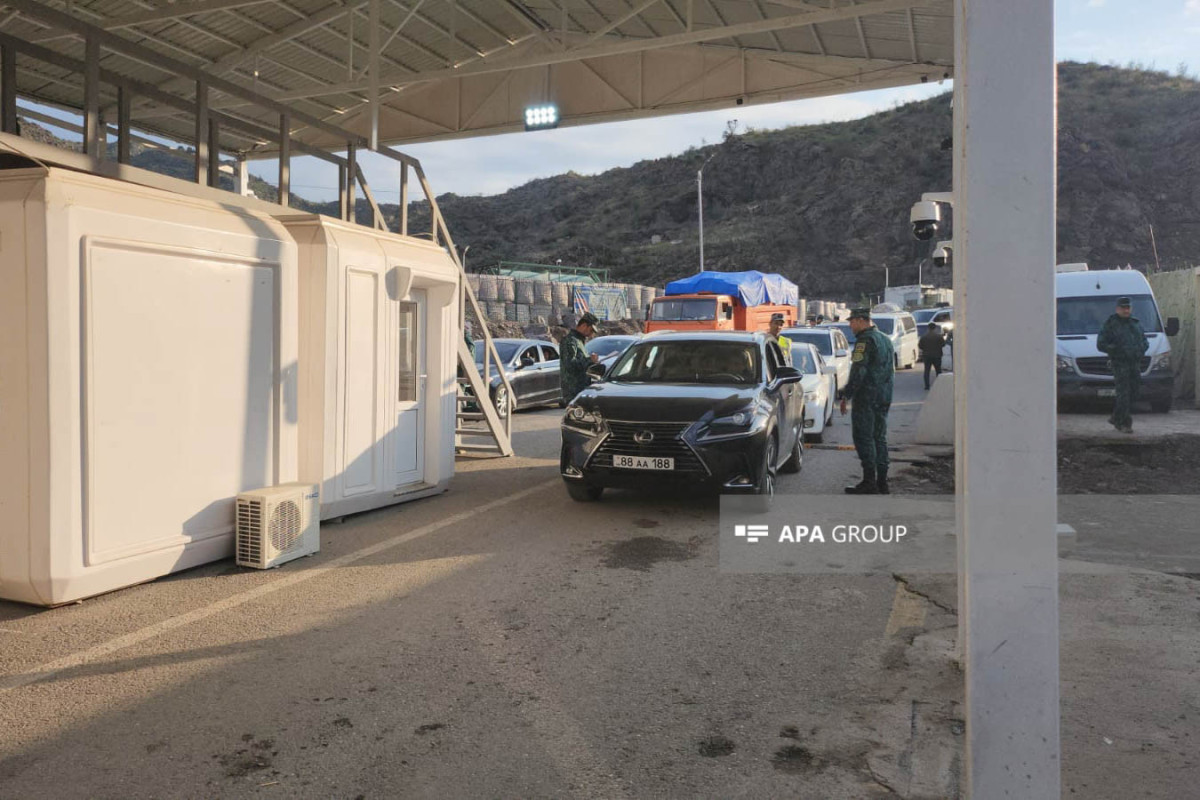 Azerbaijan creates conditions for Armenian-origin residents fleeing Garabagh to pass through Lachin SBM, congestion is observed-PHOTO 