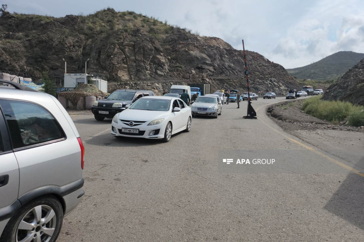 Созданы условия для проезда через Лачинский ППП покидающих Карабах армян, на территории наблюдается плотность - ФОТО -ВИДЕО 