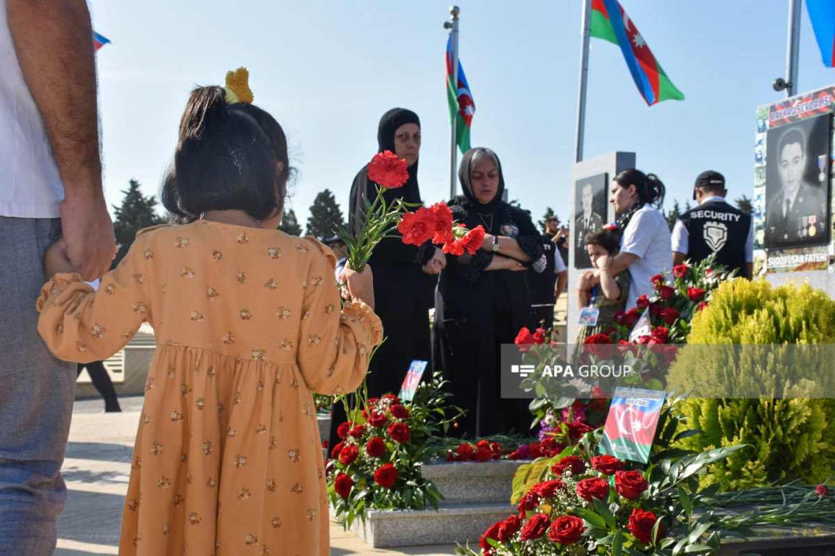 В Баку отмечают 27 сентября - День памяти-ФОТО 