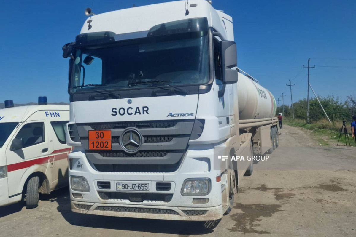 Из Агдама в Ханкенди отправлен еще один автомобиль SOCAR с топливом - ФОТО 