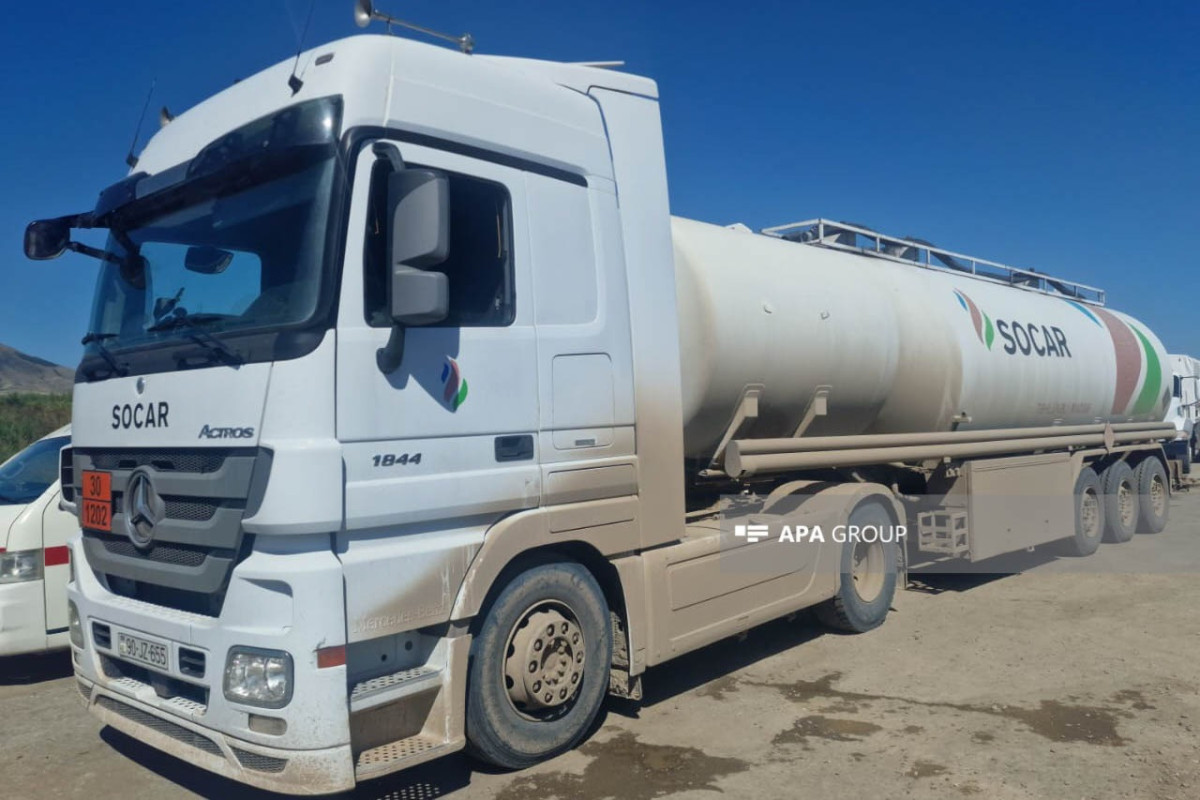 Azerbaijan sends another SOCAR vehicle full of fuel to Khankandi from Aghdam-<span class="red_color">PHOTO