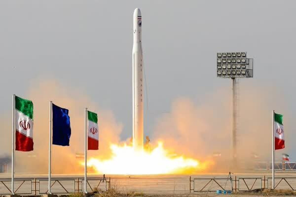 Иран выпустил на орбиту третий военный спутник