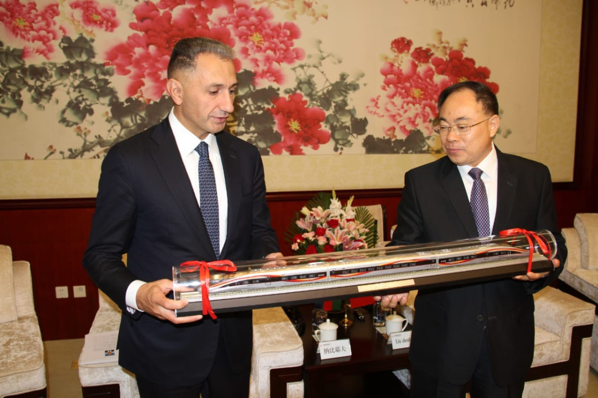 Azerbaijan, China  mull railway cooperation -<span class="red_color">PHOTO