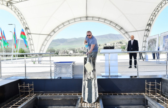 Prezident Cəbrayıl şəhərində inzibati binanın təməlini qoyub
