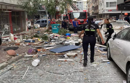 İstanbulda binada partlayış olub, ölən var
