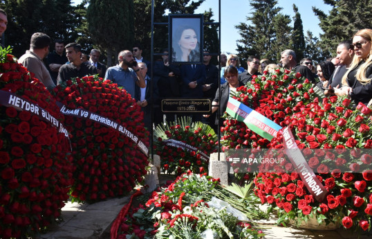 Millət vəkili Qənirə Paşayeva dəfn olunub - FOTO  - YENİLƏNİB-1 