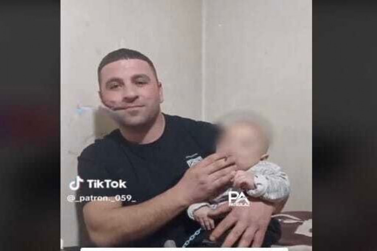 TikTok-da bir yaşlı uşağa siqaret çəkdirən ata saxlanılıb