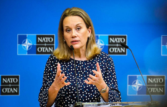 ABŞ-ın NATO-dakı səfiri Culianna Smit 