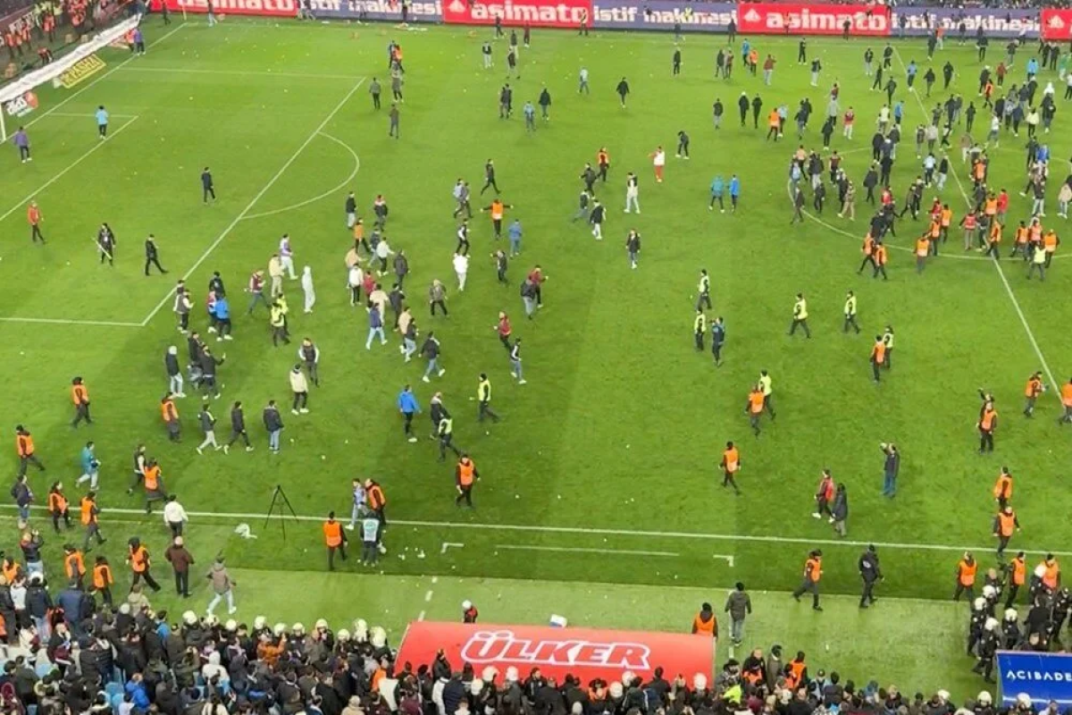 "Fənərbaxça" və "Trabzonspor"un cəzaları açıqlanıb