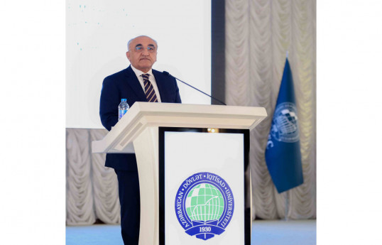 UNEC rektoru Azərbaycanda Ali Təhsilin İnkişafı üzrə Komissiyanın yaradılmasını təklif edib
