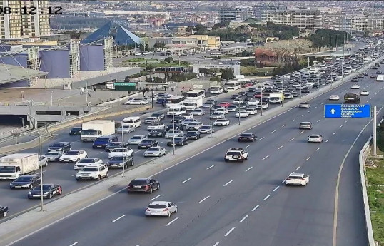 Bakıda sıxlıq olan yollar - SİYAHI 