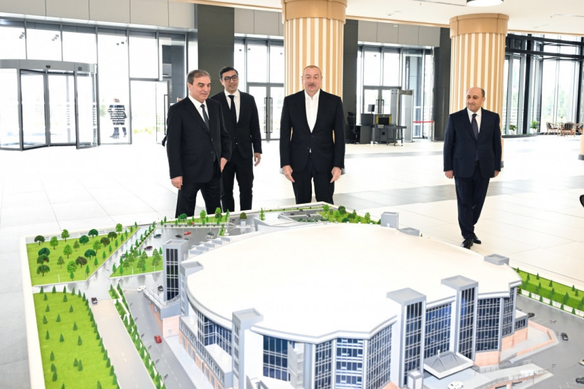 Prezident İlham Əliyev Gəncə İdman Sarayının açılışında iştirak edib - YENİLƏNİB 