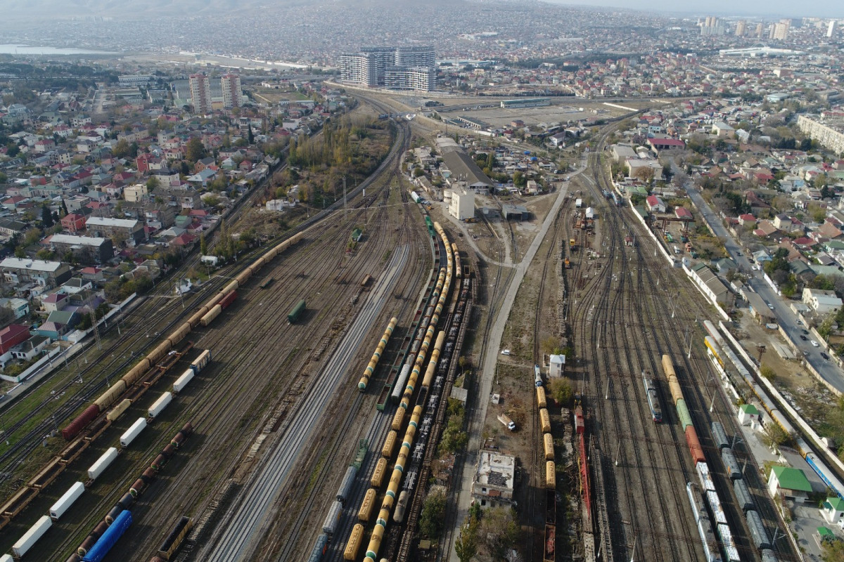 ADY tranzit yüklərin daşınmasını 10%-dən çox artırıb