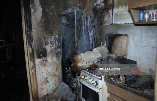 Bakıda mənzildə yanğın baş verib, binanın 2 sakini təxliyə edilib - FOTO   - YENİLƏNİB 