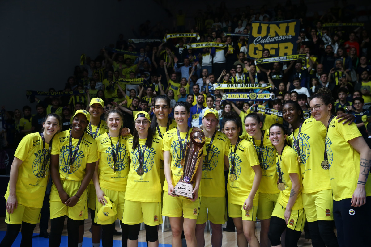 Женская баскетбольная команда «Фенербахче» стала победителем Лиги Европы