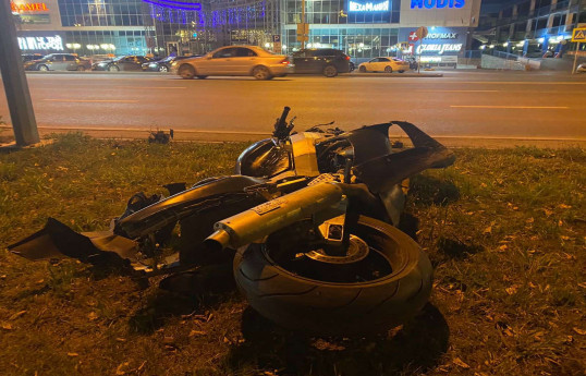 Bakıda motosiklet iki qadını vurub