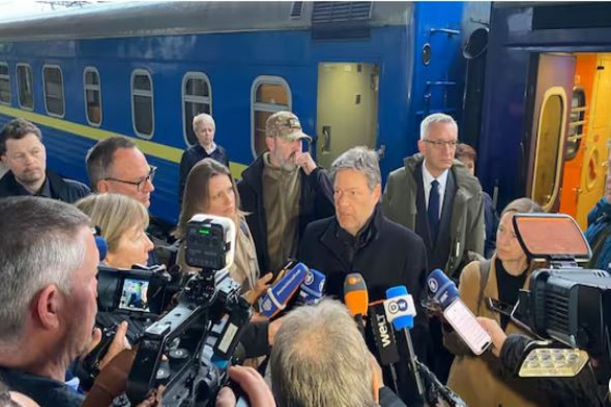 В Киев с необъявленным визитом прибыл вице-канцлер Германии