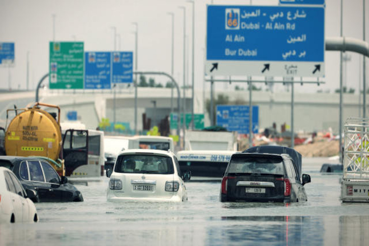 Dubai airport re-opens after UAE suffers heavy rain