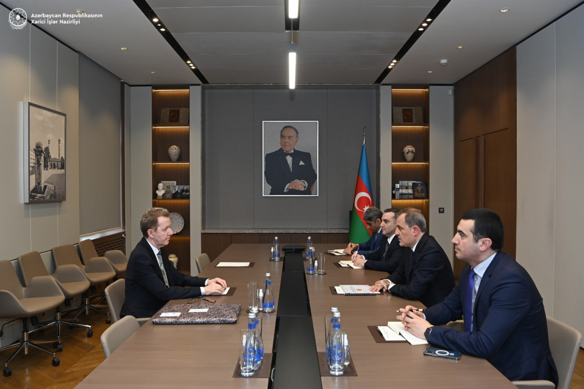 Глава МИД Азербайджана принял посла Алжира в связи с завершением его дипломатической деятельности в нашей стране