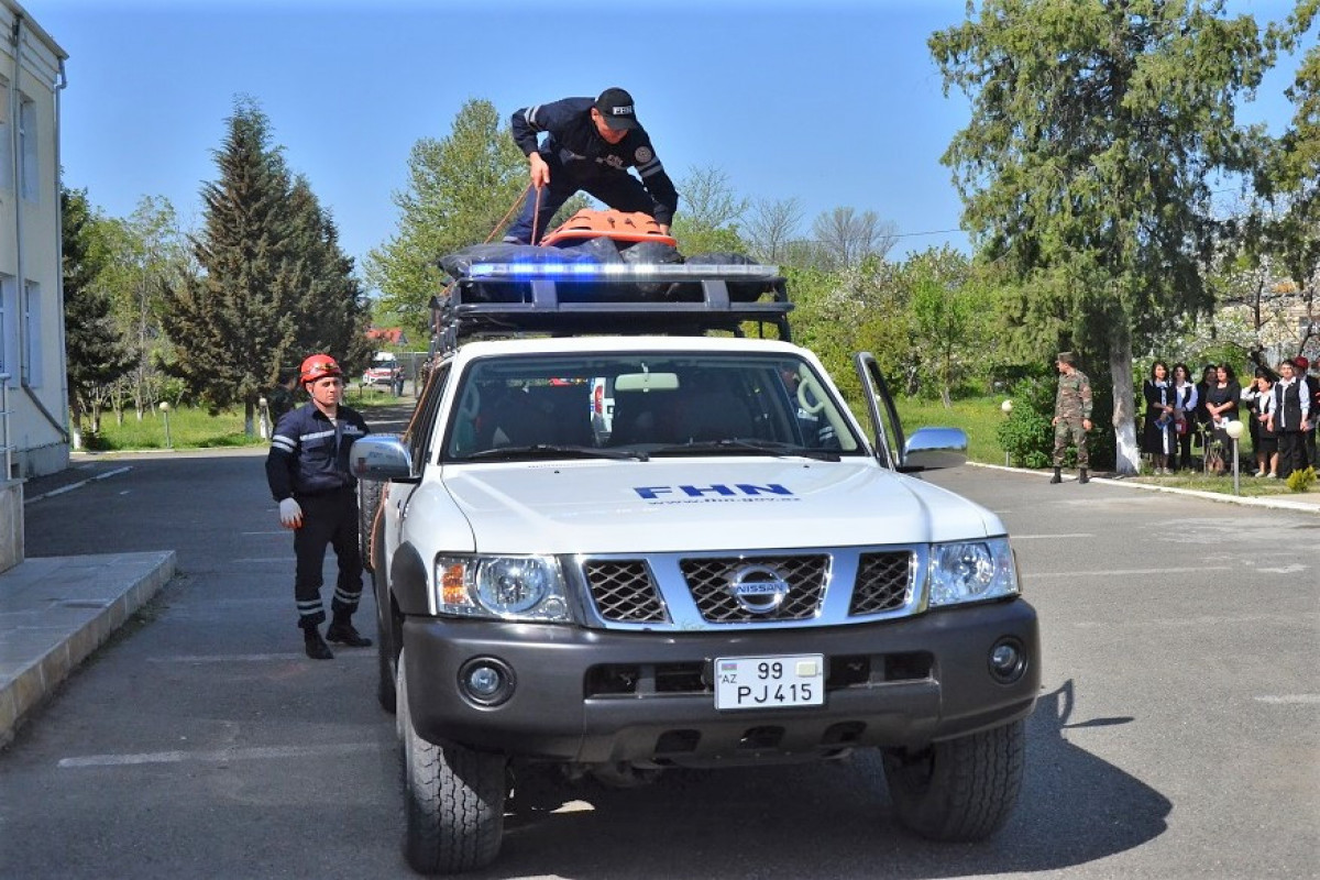 Карабахский региональный центр МЧС Азербайджана провел показательные учения по гражданской обороне