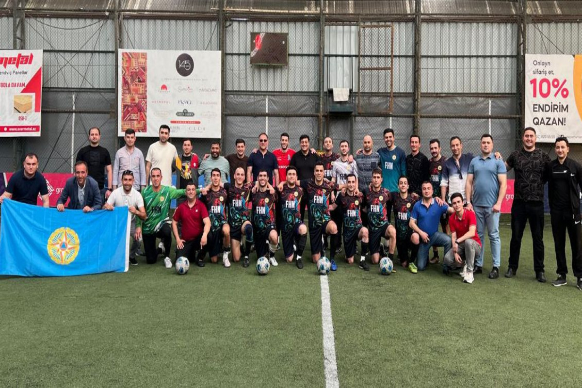 FHN-in komandası Ulu Öndərin xatirəsinə həsr olunan minifutbol turnirinin yarımfinalına çıxıb - FOTO 