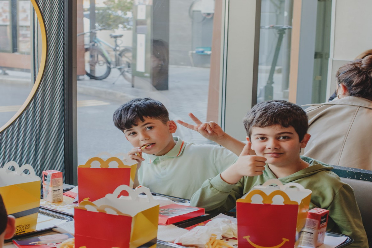 “McDonald’s Azərbaycan” və DSMF qazi övladları üçün seminar təşkil ediblər - FOTO  - VİDEO 