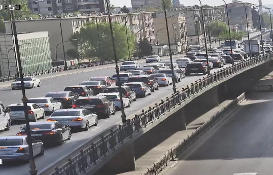Bakıda sıxlıq olan yollar - SİYAHI 