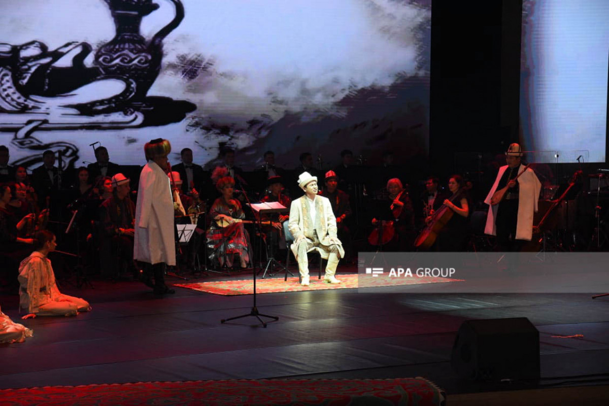 Heydər Əliyev Mərkəzində Qırğızıstanın incəsənət ustalarının konsert proqramı təşkil olunub - FOTO