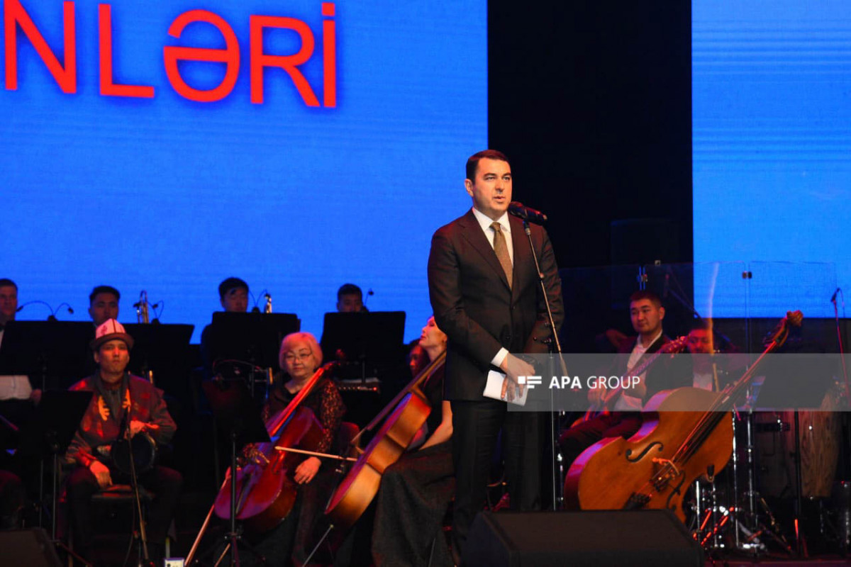 Heydər Əliyev Mərkəzində Qırğızıstanın incəsənət ustalarının konsert proqramı təşkil olunub  - FOTO 