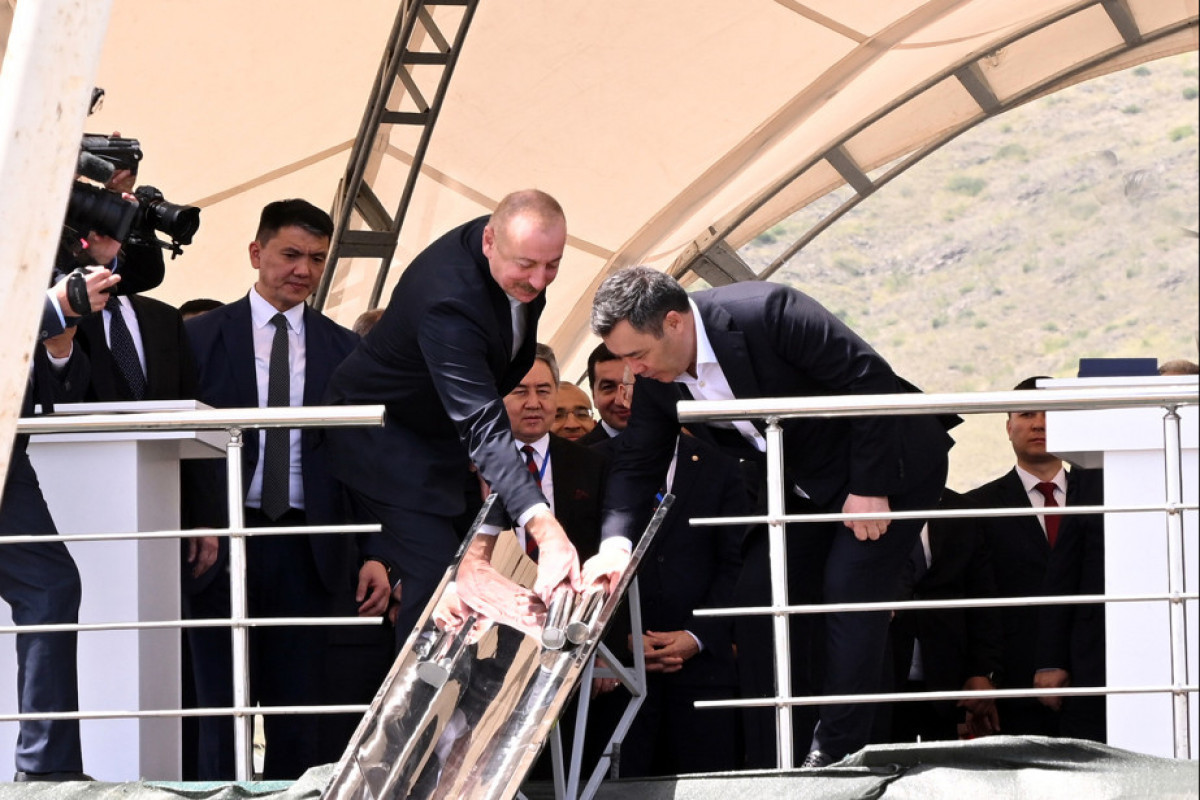 Президенты Азербайджана и Кыргызстана приняли участие в церемонии закладки фундамента здания школы в Агдамском районе