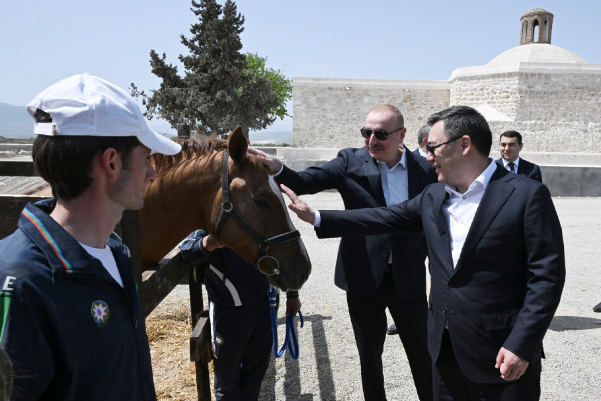 President Ilham Aliyev presented Garabagh horse to his Kyrgyz counterpart