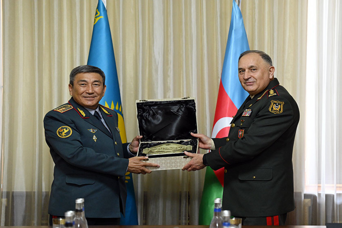 Azərbaycan-Qazaxıstan hərbi əməkdaşlığı müzakirə edilib - VİDEO 