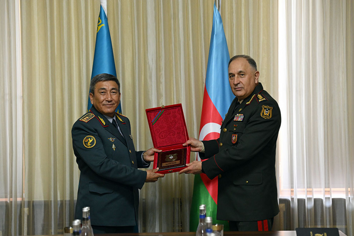 Azərbaycan-Qazaxıstan hərbi əməkdaşlığı müzakirə edilib - VİDEO 
