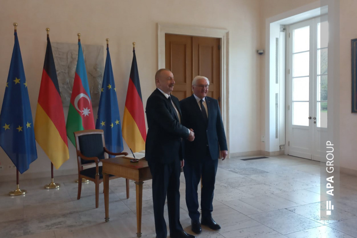 Штайнмайер встретил Президента Азербайджана