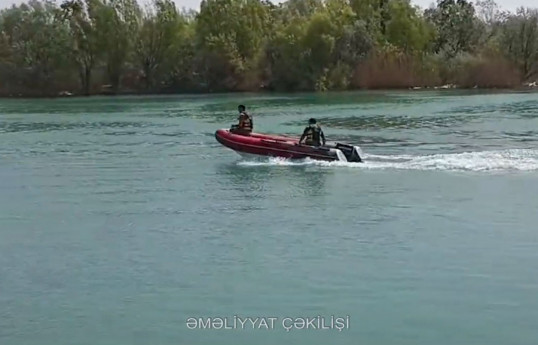 Ceyranbatan kanalında batdığı ehtimal olunan 13 yaşlı uşağın axtarışları davam edir - VİDEO 