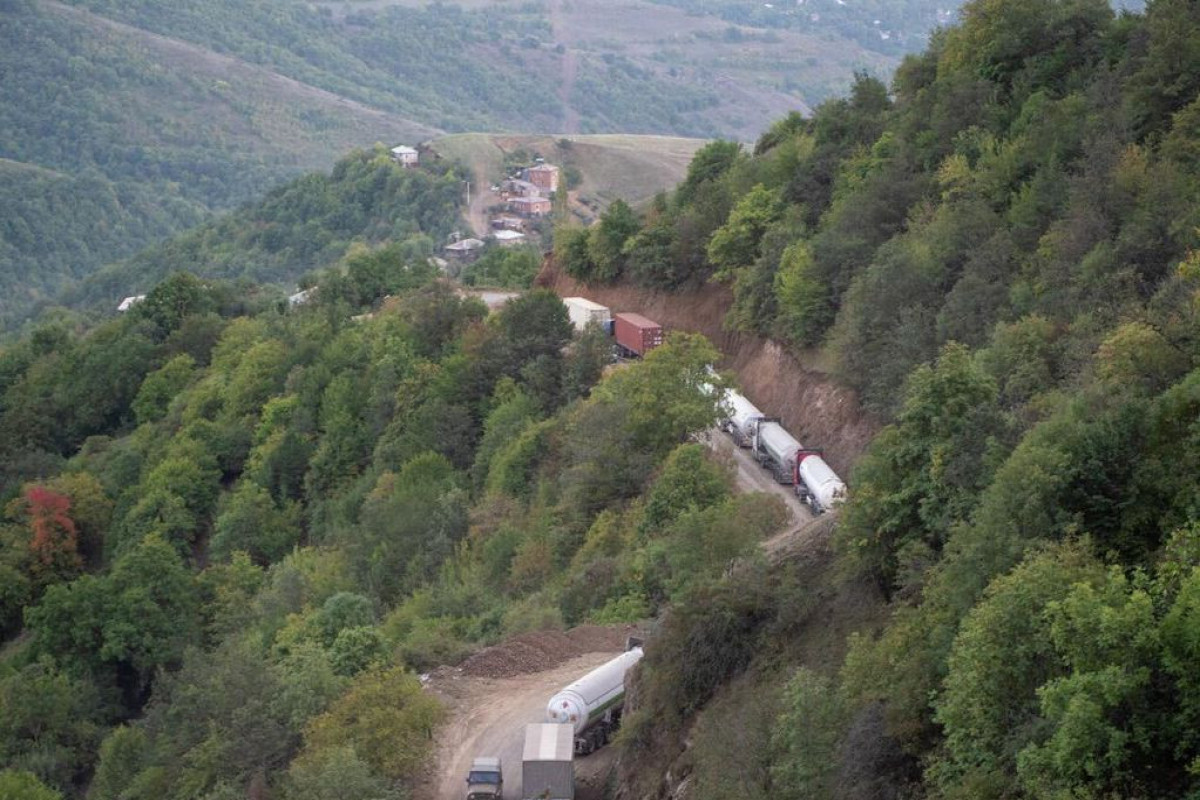 İran nömrəli avtobus Ermənistanda dərəyə aşıb, 3 nəfər ölüb