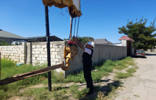 FHN təhlükəsizlik tələblərinə cavab verməyən avtokranın istismarını dayandırıb - VİDEO  - FOTO 