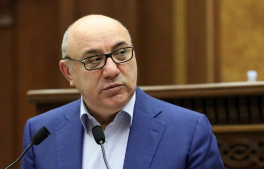Ermənistanda deputat mandatının ləğvi üçün müraciət edib