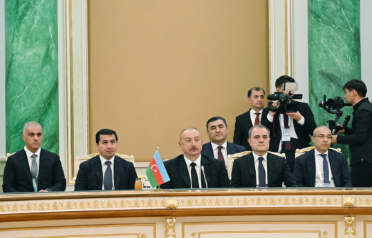 Prezident Mərkəzi Asiya və Azərbaycan Respublikasının Dövlət Başçılarının görüşündə